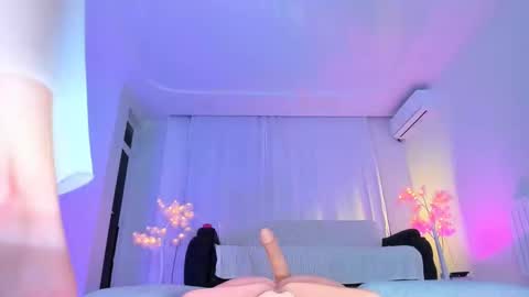 Jenia online show from December 19, 8:02 pm