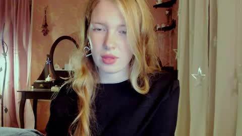 Snapshot of jane_and_star chatting on October 8, 7:44 pm Star online show from October 8, 7:44 pm