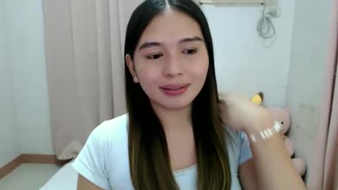 YOUR LOVELY JANE online show from May 19, 11:00 pm
