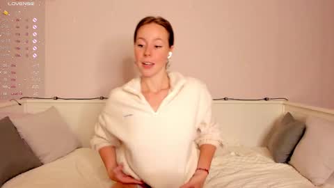 Snapshot of jane_danels chatting on March 12, 4:46 pm Jane Danels online show from March 12, 4:46 pm