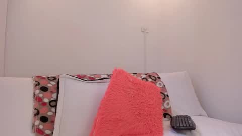 Snapshot of jane_monttgomery chatting on December 1, 7:36 pm Jane M online show from December 1, 7:36 pm