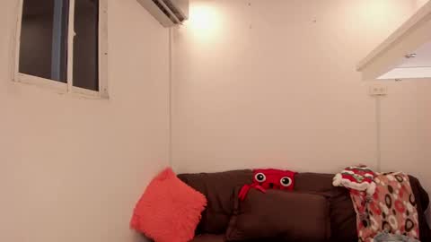 Snapshot of jane_monttgomery chatting on December 28, 11:37 pm Jane M online show from December 28, 11:37 pm