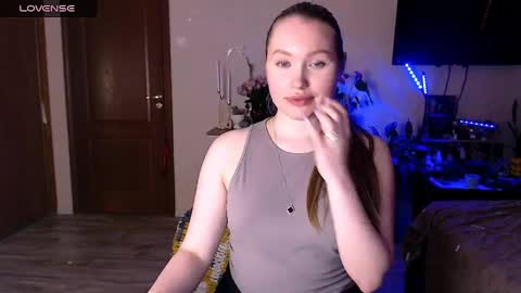 Snapshot of janeblossomhot chatting on May 12, 5:32 pm Jane online show from May 12, 5:32 pm