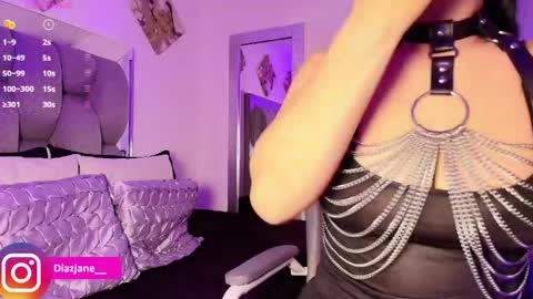 Snapshot of janediaz chatting on May 24, 9:09 pm Jennifer online show from May 24, 9:09 pm