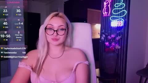 Jane online show from December 17, 9:32 pm