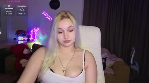 Jane online show from April 3, 8:07 pm