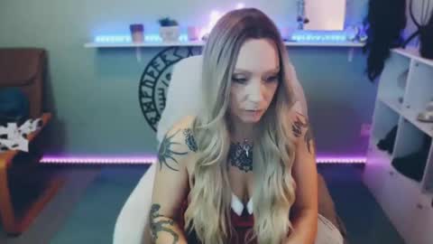 Snapshot of janinasecrets___ chatting on December 26, 10:59 am JaninaSecrets online show from December 26, 10:59 am