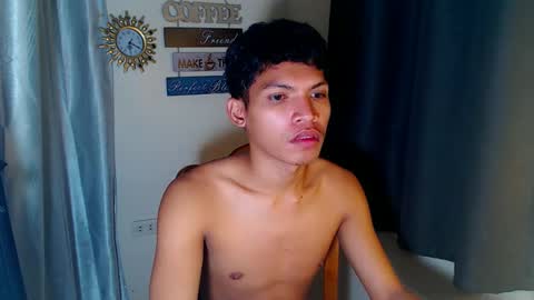 janlloyd04 online show from March 13, 4:57 pm