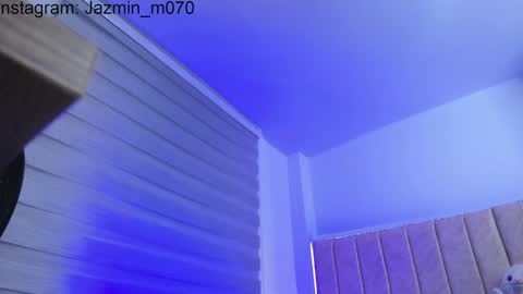 Snapshot of janne_moore chatting on April 15, 9:38 am Jane online show from April 15, 9:38 am