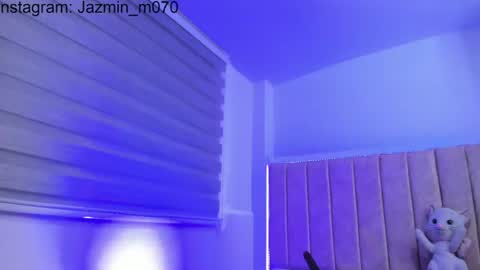 Snapshot of janne_moore chatting on June 29, 8:09 am Jane online show from June 29, 8:09 am