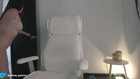 Snapshot of janne_palmer_ chatting on January 18, 4:00 pm janne_palmer_ online show from January 18, 4:00 pm