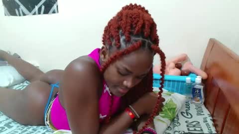 Jannie online show from April 1, 9:01 pm