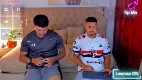 janomar01 online show from November 4, 6:40 pm