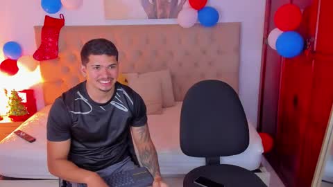 janomar01 online show from November 28, 6:54 pm