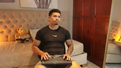 janomar01 online show from January 17, 8:23 pm