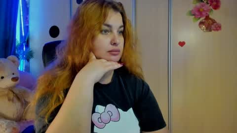 Snapshot of jansylines chatting on June 7, 9:02 am JansyLines online show from June 7, 9:02 am
