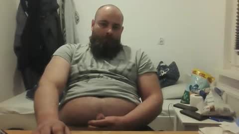 Snapshot of januszcygan chatting on April 10, 6:34 pm januszcygan online show from April 10, 6:34 pm