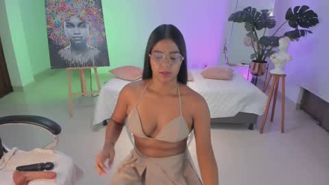 Snapshot of jany__love chatting on October 6, 10:56 am JANY online show from October 6, 10:56 am