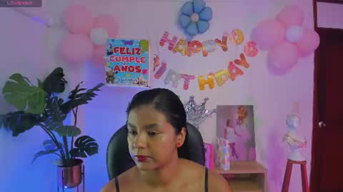 Snapshot of jany__love chatting on June 25, 10:53 am JANY online show from June 25, 10:53 am