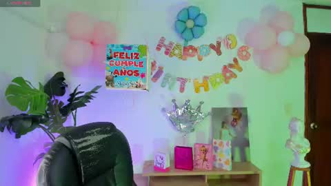 Snapshot of jany__love chatting on June 26, 10:52 am JANY online show from June 26, 10:52 am