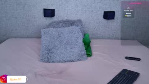 Jaor Owens online show from March 7, 1:24 am