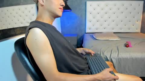 Snapshot of jara_chick chatting on May 6, 8:25 pm Jara online show from May 6, 8:25 pm