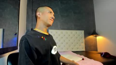 Snapshot of jara_chick chatting on May 11, 7:44 pm Jara online show from May 11, 7:44 pm