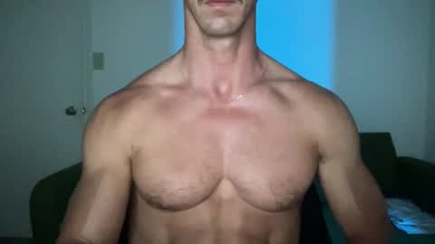 Snapshot of jared_cam chatting on June 1, 9:33 am jared_cam online show from June 1, 9:33 am