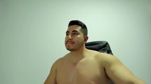 Snapshot of jarekstone99 chatting on September 18, 6:59 am Jarek Stone online show from September 18, 6:59 am