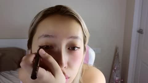 Jasmine online show from February 18, 7:32 pm