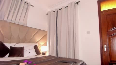 Snapshot of jasmin_melons chatting on February 4, 3:56 am jasmin_melons online show from February 4, 3:56 am