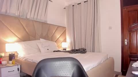 Snapshot of jasmin_melons chatting on February 18, 12:17 am jasmin_melons online show from February 18, 12:17 am