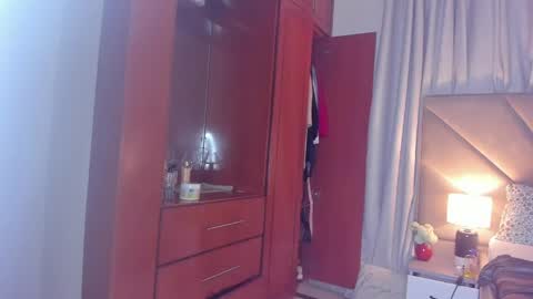 jasmin_melons online show from May 21, 3:24 am