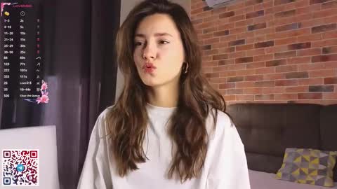 Chloe online show from September 21, 6:04 am