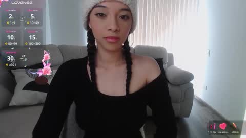 Snapshot of jasmine_019 chatting on November 10, 7:13 pm J- next transmission december 4 online show from November 10, 7:13 pm