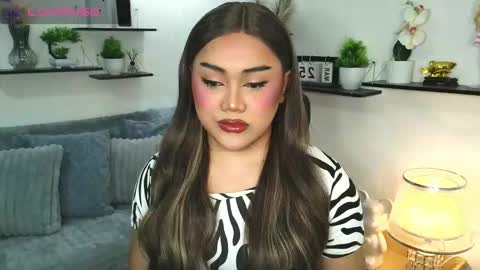 Jasmine Brandy online show from March 28, 1:05 am