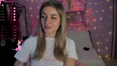 Snapshot of jasmine_ur_princess chatting on February 15, 7:51 am jasmine_ur_princess online show from February 15, 7:51 am