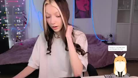 Snapshot of jasminecute_ chatting on April 28, 10:42 am Jasmin online show from April 28, 10:42 am