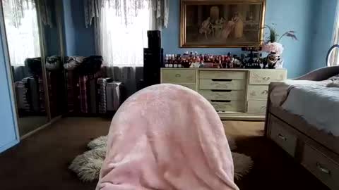 JasmineKay online show from May 24, 8:14 pm