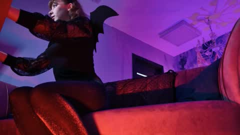 Jasmine online show from October 31, 5:19 am