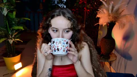 Jasmine online show from March 28, 7:41 am