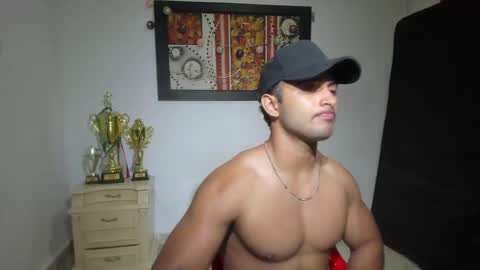 Snapshot of jason_risto chatting on December 8, 3:32 am jason_risto online show from December 8, 3:32 am