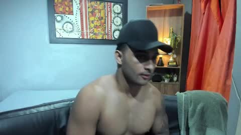 Snapshot of jason_risto chatting on May 2, 7:02 am jason_risto online show from May 2, 7:02 am