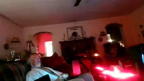 Snapshot of jasonreloaded694u chatting on October 18, 11:05 pm Jason online show from October 18, 11:05 pm