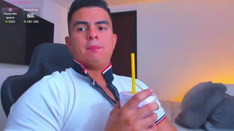 JBrooksXx online show from October 9, 2:42 am