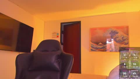 JBrooksXx online show from April 1, 1:23 pm