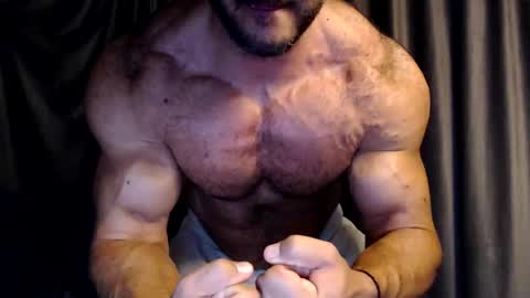 Snapshot of jasphermscl chatting on September 23, 12:24 am JaspherMscl online show from September 23, 12:24 am