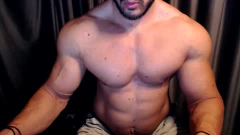 Snapshot of jasphermscl chatting on November 1, 2:24 am JaspherMscl online show from November 1, 2:24 am