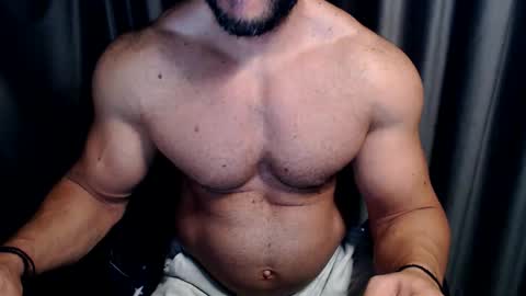 Snapshot of jasphermscl chatting on November 9, 2:21 am JaspherMscl online show from November 9, 2:21 am