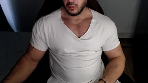 Snapshot of jasphermscl chatting on January 19, 2:32 pm JaspherMscl online show from January 19, 2:32 pm